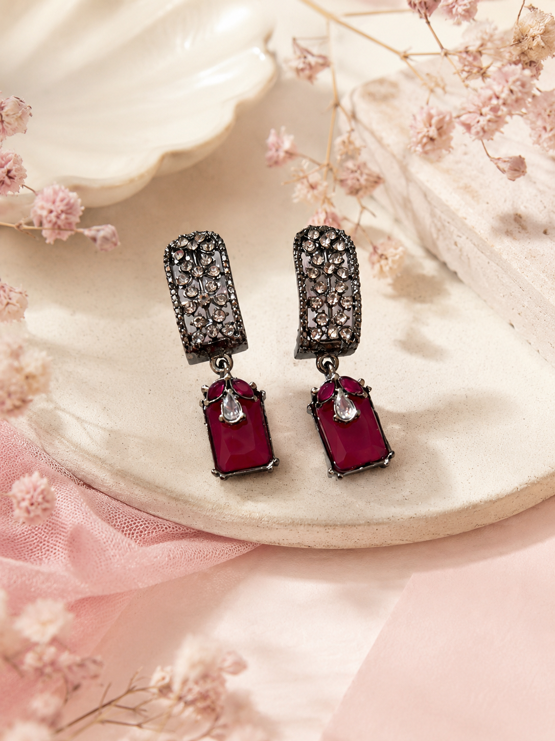 💖 Vedaaa Blush Royale Crystal Drop Earrings
